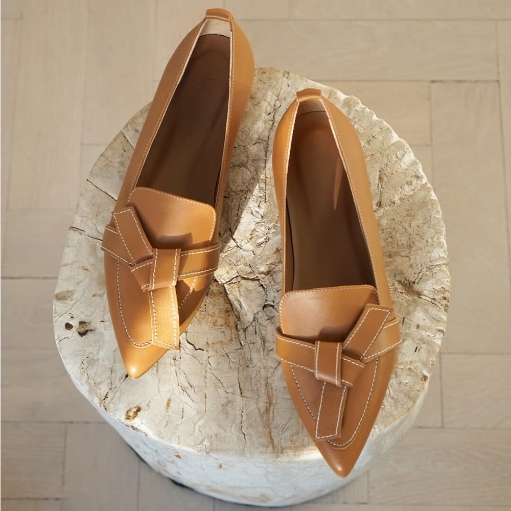 Flattered Ally Knotted Leather Pointy Loafers